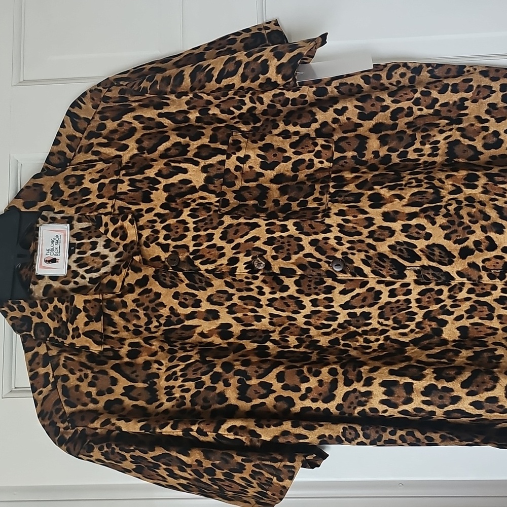 NWT THE OBLONG BOX SHOP Leopard Print Shirt S